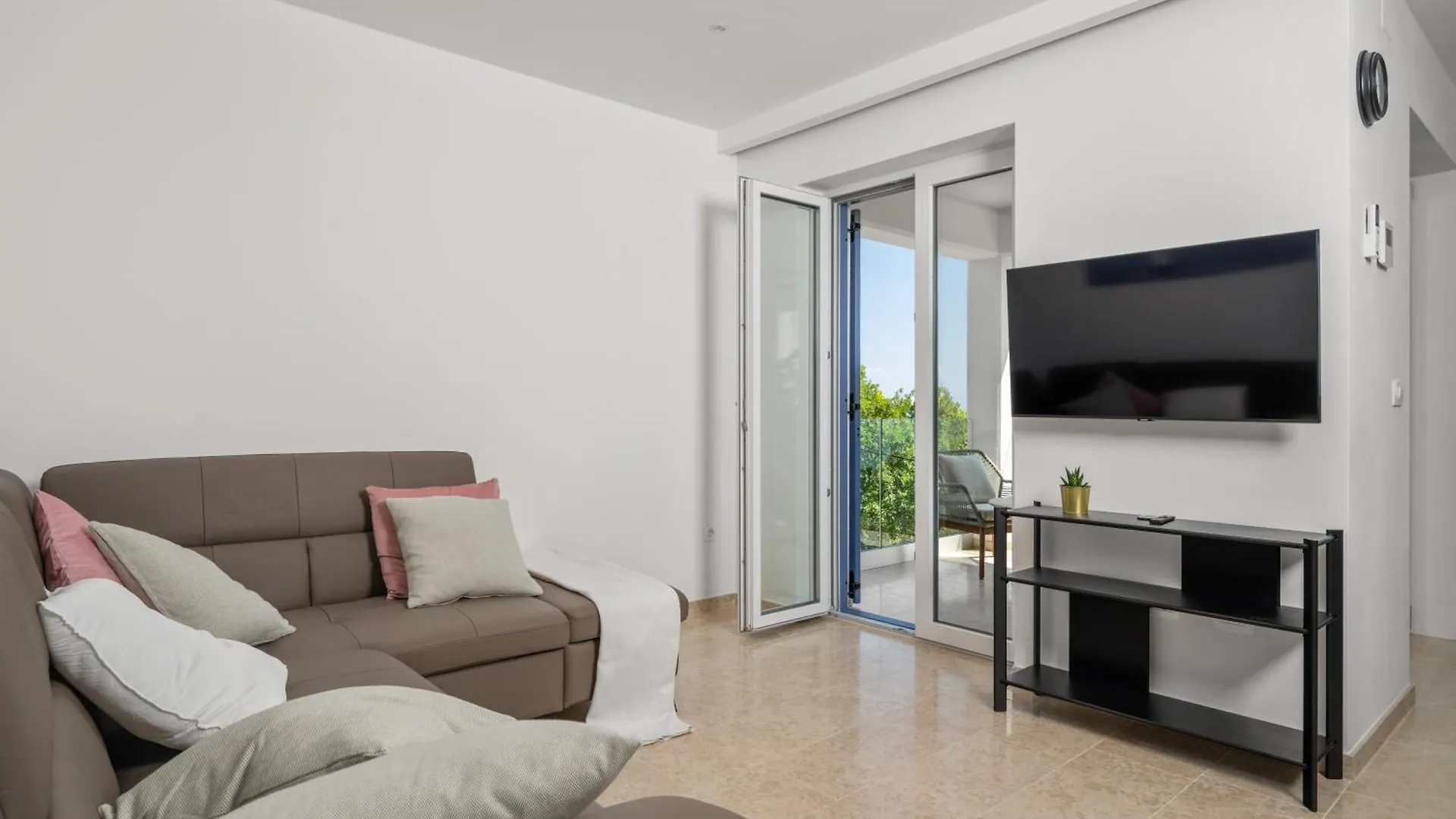 Zeba Drenje Apartments Labin  Croatia